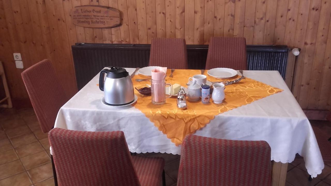 Restaurant Pension Lubusch Gahro Eksteriør billede